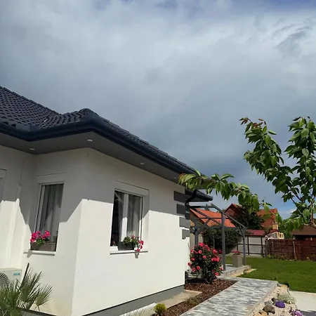 Aranyszarny Apartament