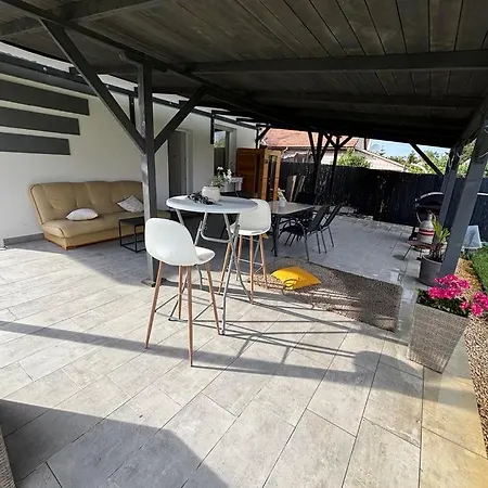 Aranyszarny Apartmán *